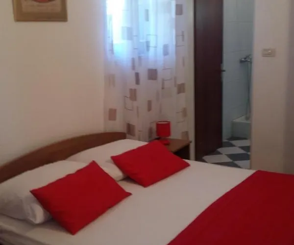 Apartment By The Sea Arbanija, Ciovo - 4320 Trogir